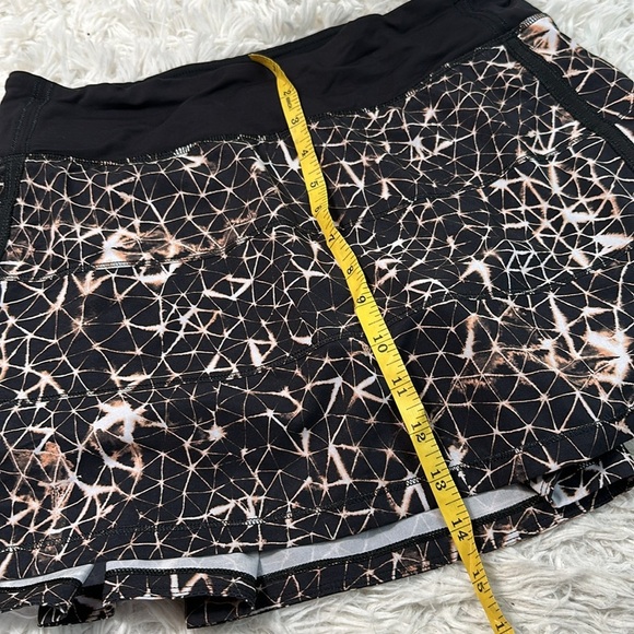 Lululemon Pace Rival Skirt II *4-way Stretch Sugar Crush Multi / Black - Picture 2 of 5